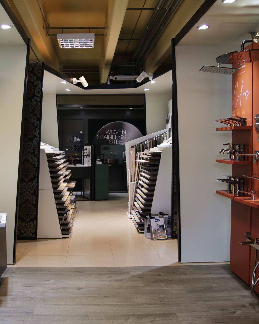 showroom 12